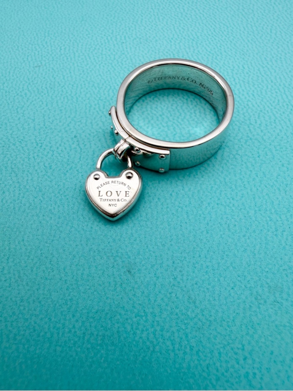 Tiffany & Co size 8.25 Return to Love rtt lock dangle ring - Picture 5 of 12